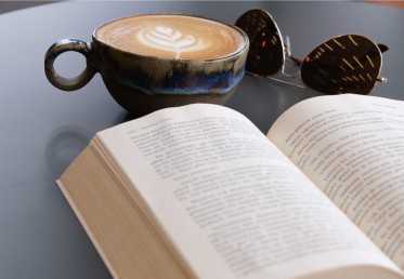 Opera Kitap: Edebiyat Tutkunlarına Yeni Bir Nefes